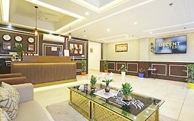 Hotel Decent Suites - Delhi Airport